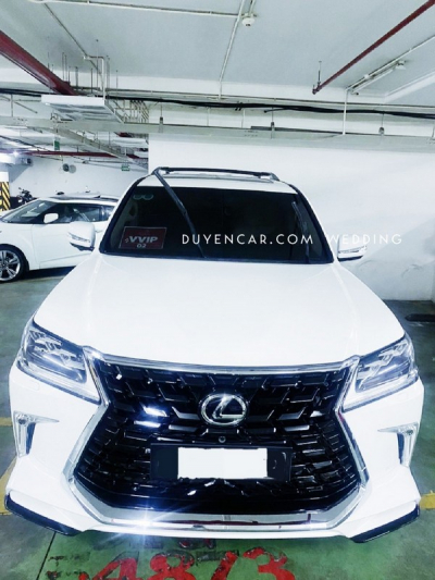 Địa chỉ cho thuê xe siêu sang Lexus Lx 570 TPHCM xehoacuoi.vn