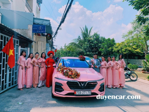 Xe hoa vinfast lux màu hồng - xehoacuoi