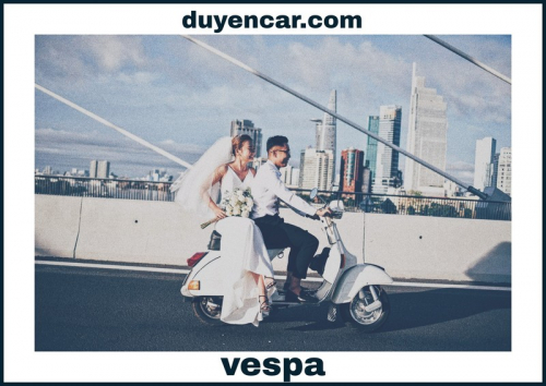 Vespa chụp hình cưới với xehoacuoi.vn