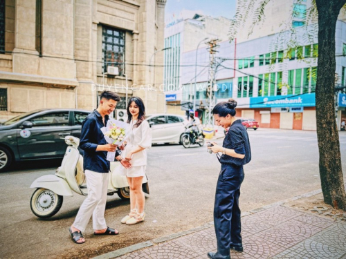 Xu Hướng Chụp Ảnh Cưới bằng Vespa cổ điển
